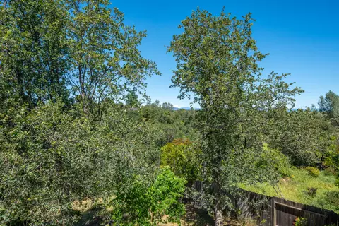 Exterior - 2736 Crystal Tree Dr, Redding, CA 96001 photo 12 of 24