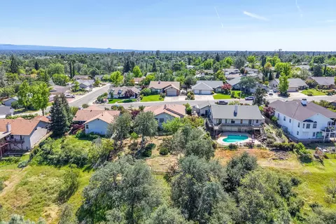 View/Area - 2736 Crystal Tree Dr, Redding, CA 96001 photo 8 of 16