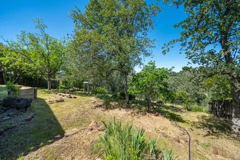 Exterior - 2736 Crystal Tree Dr, Redding, CA 96001 photo 20 of 24