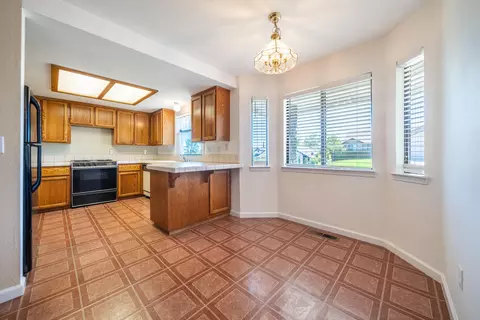 Kitchen - 2736 Crystal Tree Dr, Redding, CA 96001 photo 1 of 6