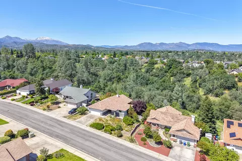 View/Area - 2736 Crystal Tree Dr, Redding, CA 96001 photo 3 of 16