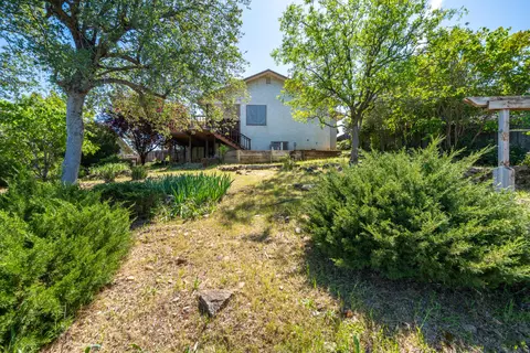 Exterior - 2736 Crystal Tree Dr, Redding, CA 96001 photo 18 of 24