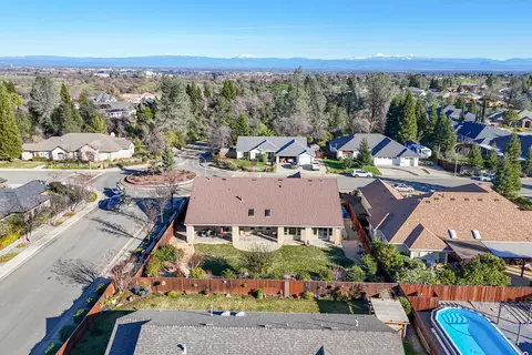 View/Area - 2318 Crescent Moon Ct, Redding, CA 96001 photo 7 of 7