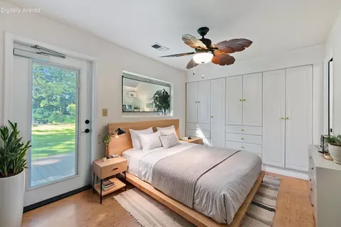 Bedroom - 1363 College View Dr, Redding, CA 96003 photo 1 of 5