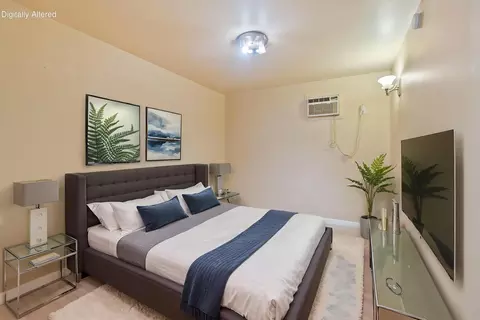 Bedroom - 1363 College View Dr, Redding, CA 96003 photo 5 of 5