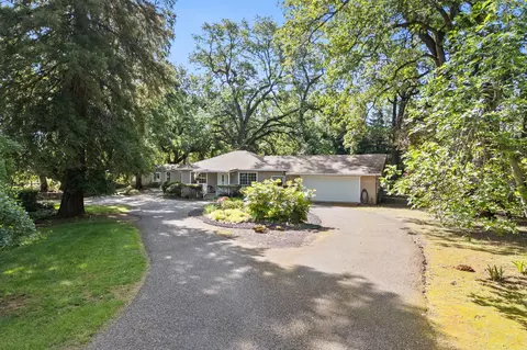 Exterior - 1363 College View Dr, Redding, CA 96003 photo 20 of 41