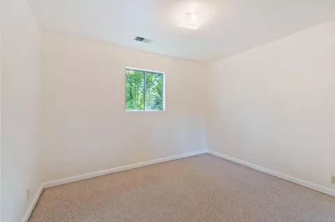Bedroom - 1363 College View Dr, Redding, CA 96003 photo 4 of 5