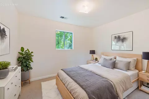 Bedroom - 1363 College View Dr, Redding, CA 96003 photo 3 of 5