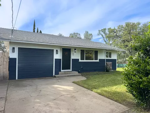 3746 Yuletide Ave, Redding, CA 96003