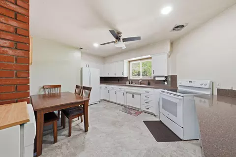 Kitchen - 1570 Douglass St, Red Bluff, CA 96080 photo 1 of 3