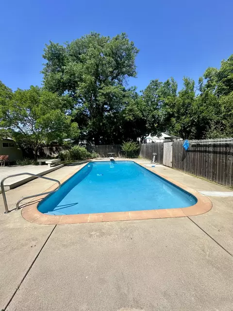Exterior - 1570 Douglass St, Red Bluff, CA 96080 photo 6 of 6