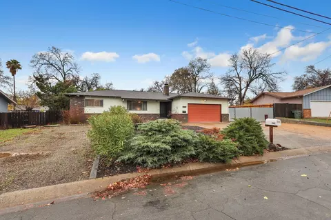 2668 Yana Ave, Redding, CA 96002
