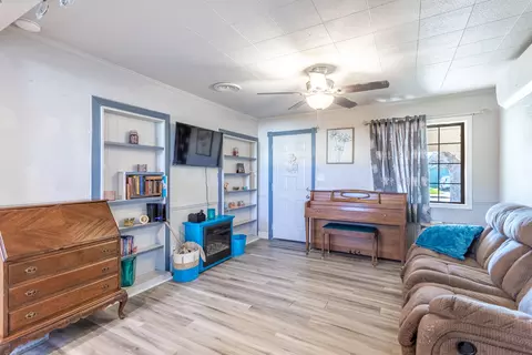 Living - 1012 State St, Redding, CA 96001 photo 1 of 1
