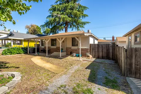 Exterior - 1012 State St, Redding, CA 96001 photo 11 of 11