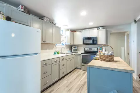 Kitchen - 1012 State St, Redding, CA 96001 photo 2 of 3