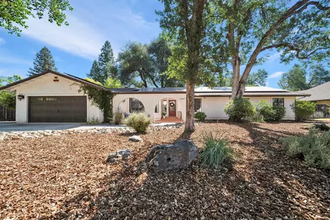 Exterior - 7067 Tucker Ln, Redding, CA 96002 photo 2 of 15