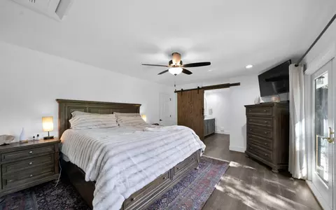 Bedroom - 7067 Tucker Ln, Redding, CA 96002 photo 6 of 12