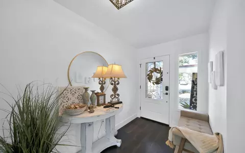 Entry Way - 7067 Tucker Ln, Redding, CA 96002 photo 2 of 4