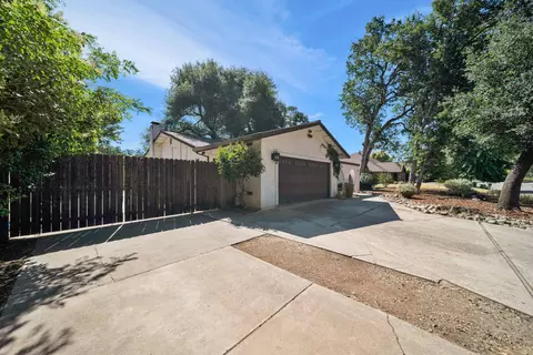 Exterior - 7067 Tucker Ln, Redding, CA 96002 photo 13 of 15