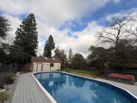 Exterior - 7067 Tucker Ln, Redding, CA 96002 photo 7 of 15