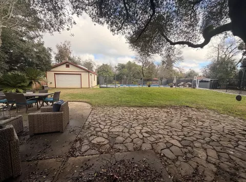 Exterior - 7067 Tucker Ln, Redding, CA 96002 photo 6 of 15