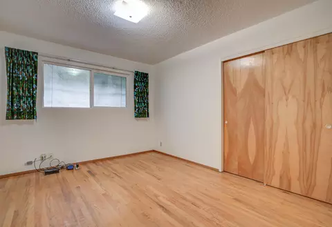 Bedroom - 1228 Ledell Dr, Redding, CA 96002 photo 2 of 8