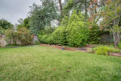 Exterior - 1228 Ledell Dr, Redding, CA 96002 photo 14 of 17
