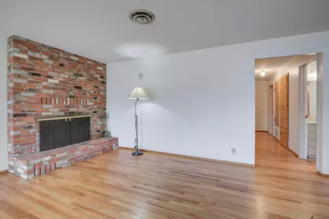 Living - 1228 Ledell Dr, Redding, CA 96002 photo 5 of 6