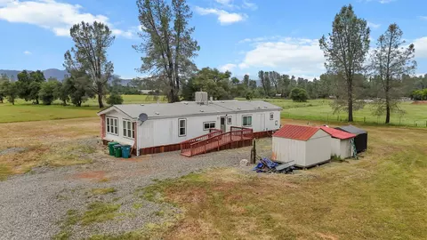 5722 Happy Valley Rd, Anderson, CA 96007