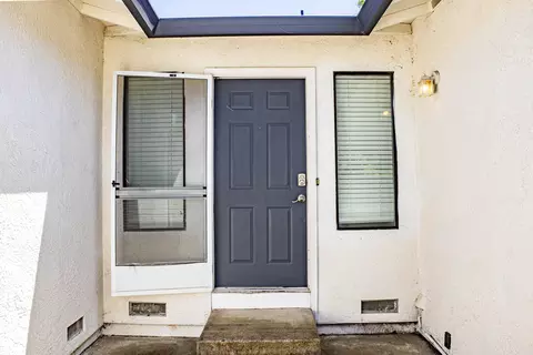 Entry Way - 823 Spaniel Dr, Redding, CA 96003 photo 1 of 1
