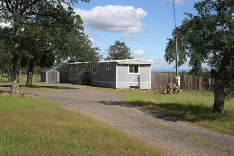 14399 Coal Pit Rd, Igo, CA 96047