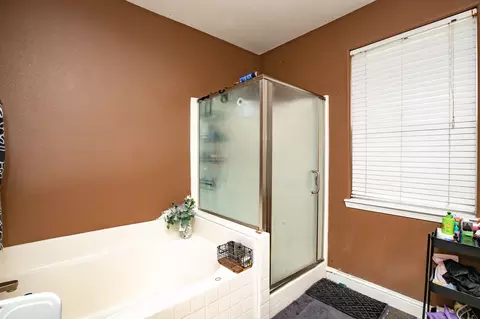 Bath - 20347 Acorn Ave, Red Bluff, CA 96080 photo 5 of 5