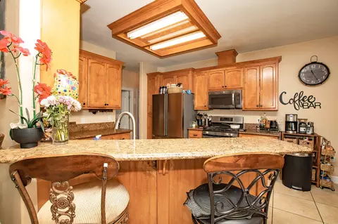 Kitchen - 20347 Acorn Ave, Red Bluff, CA 96080 photo 7 of 7