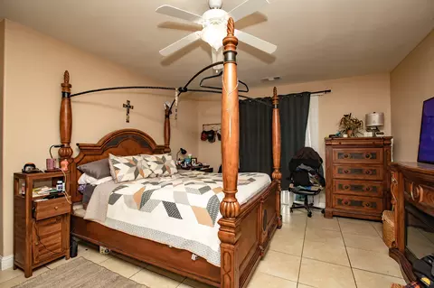 Bedroom - 20347 Acorn Ave, Red Bluff, CA 96080 photo 4 of 4