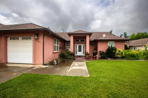 Exterior - 20347 Acorn Ave, Red Bluff, CA 96080 photo 4 of 8