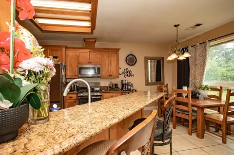 Kitchen - 20347 Acorn Ave, Red Bluff, CA 96080 photo 1 of 7