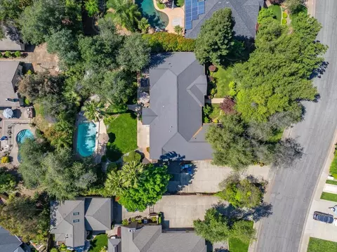 View/Area - 2357 Templeton Dr, Redding, CA 96002 photo 2 of 7