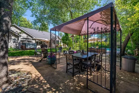 Exterior - 2357 Templeton Dr, Redding, CA 96002 photo 18 of 25