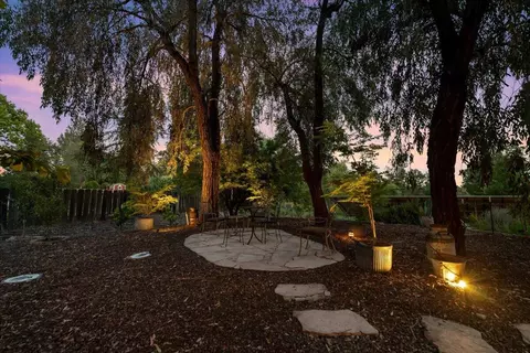 Exterior - 16476 Plateau Cir, Redding, CA 96001 photo 41 of 46