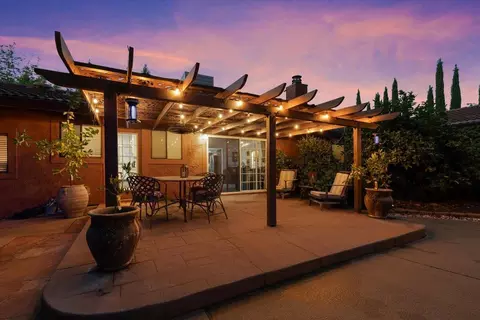 Exterior - 16476 Plateau Cir, Redding, CA 96001 photo 38 of 46