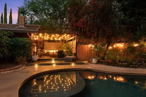 Exterior - 16476 Plateau Cir, Redding, CA 96001 photo 39 of 46