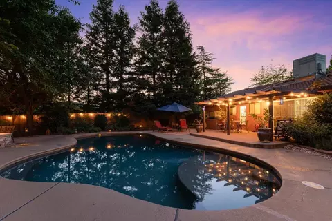 Exterior - 16476 Plateau Cir, Redding, CA 96001 photo 36 of 46