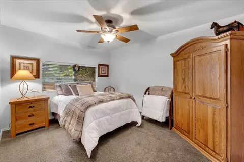 Bedroom - 16476 Plateau Cir, Redding, CA 96001 photo 6 of 7
