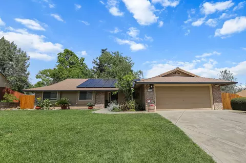 Exterior - 2773 Summerbreeze Pl, Redding, CA 96001 photo 10 of 11