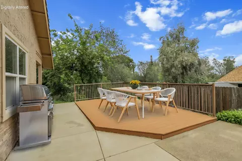 Exterior - 2773 Summerbreeze Pl, Redding, CA 96001 photo 4 of 11