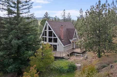 Exterior - 15754 Rock Creek Rd, Redding, CA 96001 photo 3 of 20