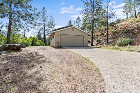 Exterior - 15754 Rock Creek Rd, Redding, CA 96001 photo 14 of 20