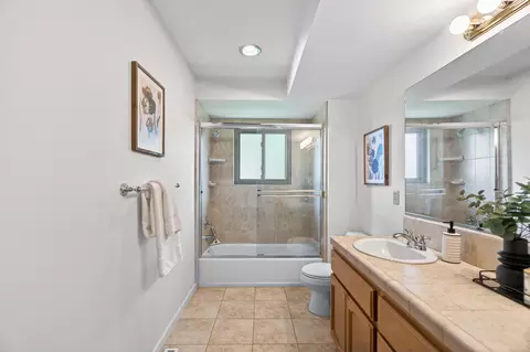 Bath - 7137 Granada Dr, Redding, CA 96002 photo 6 of 6