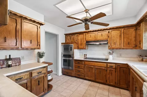 Kitchen - 7137 Granada Dr, Redding, CA 96002 photo 3 of 6