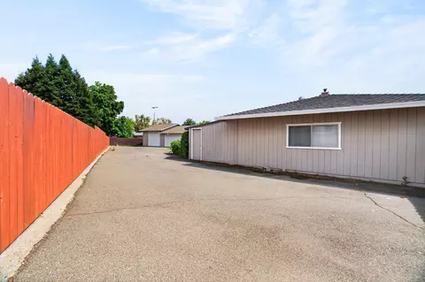 Exterior - 7137 Granada Dr, Redding, CA 96002 photo 13 of 15